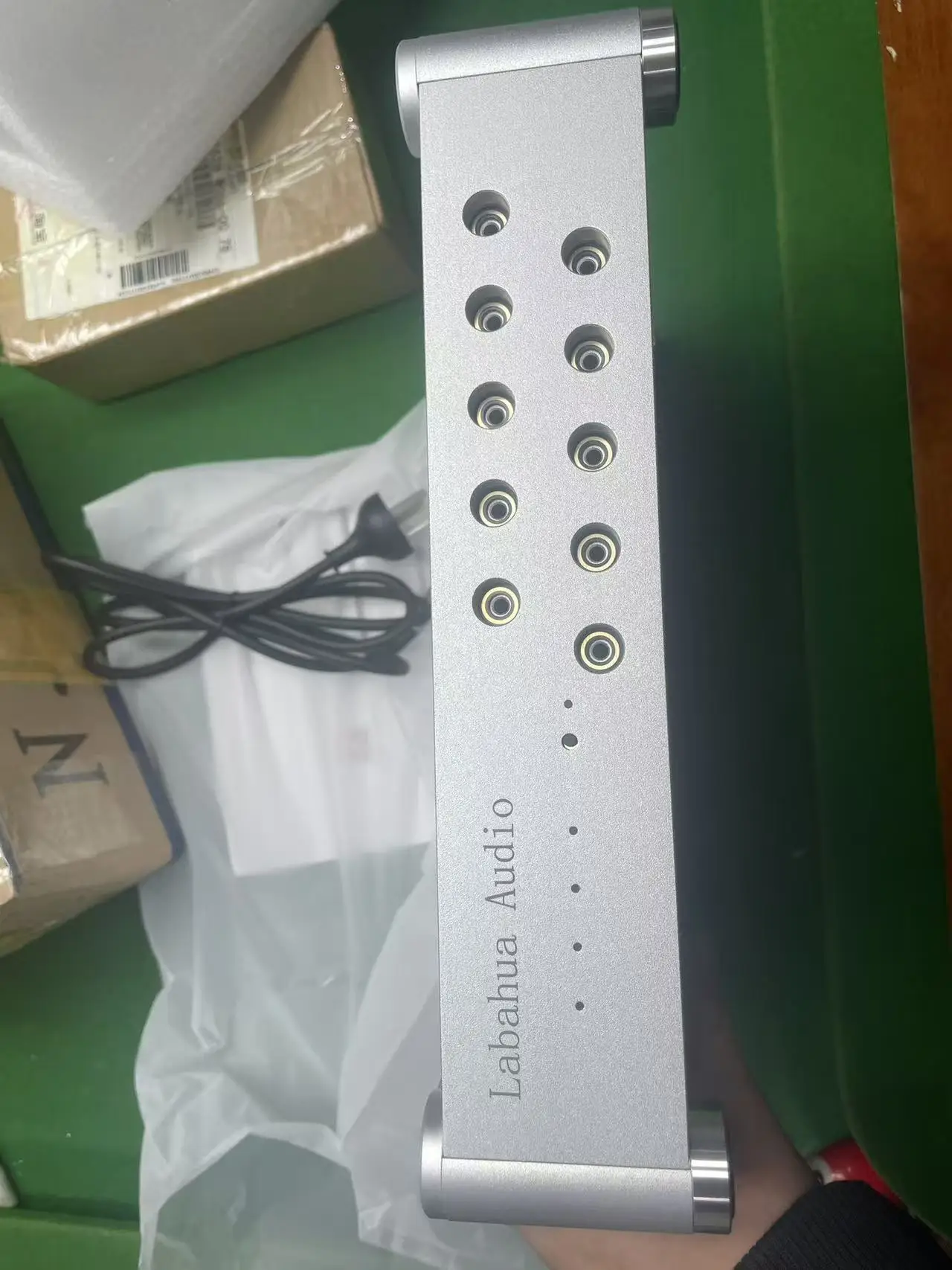 

Rechargeable HiFi Ground Box – Static Discharge, PTFE Silver Wire, Electronic Black Hole