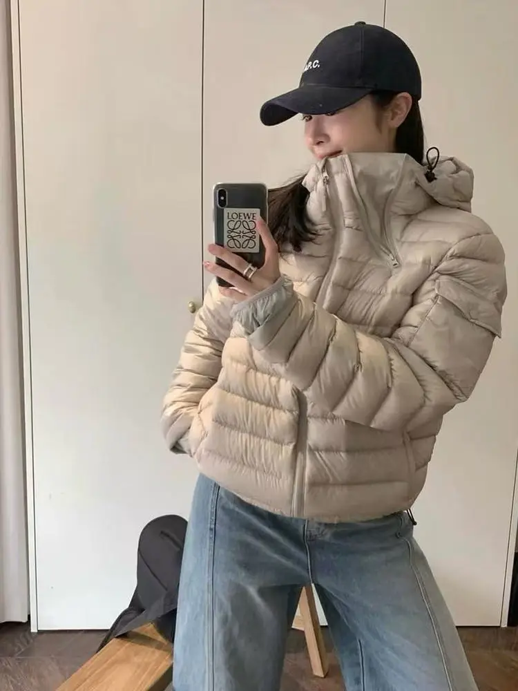 軽量パッド入りジャケット レディース カジュアル ルーズフィット ダウン風 フード付きコート 暖かい スリーブレッド スレ 多用途 軽量コート