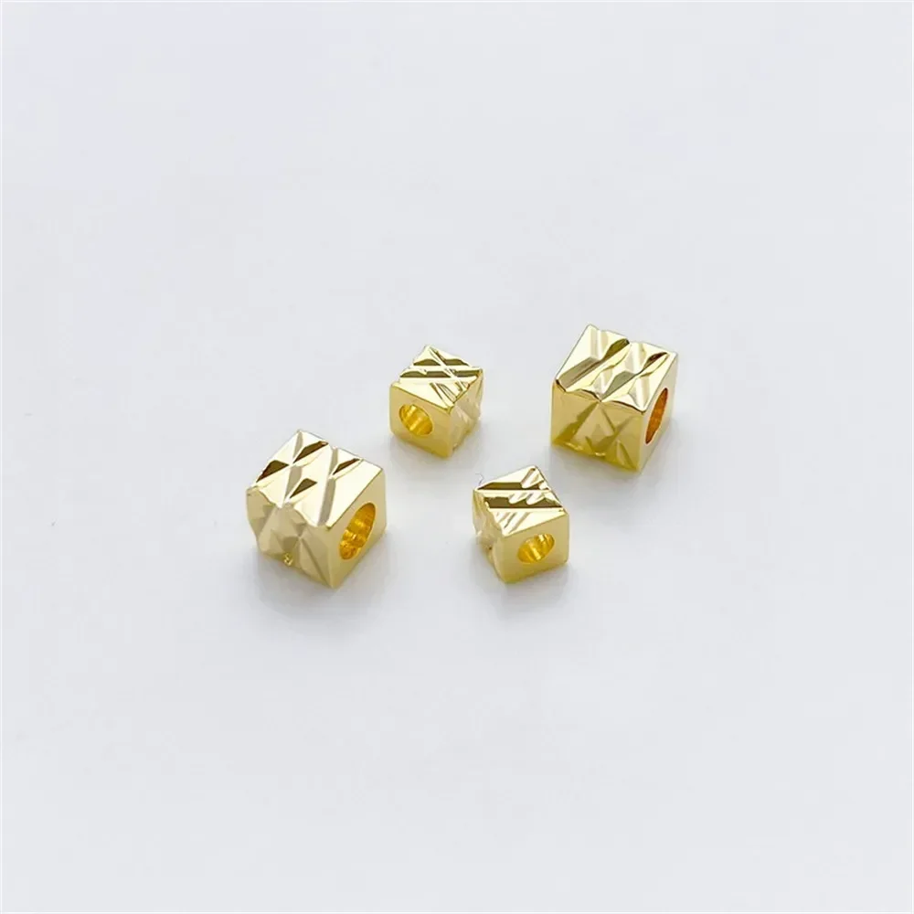 Lote chapado en oro de 14 quilates con corte de flor, cuentas separadas cuadradas Diagonal hechas a mano, accesorios de Material para pulsera de hilo DIY