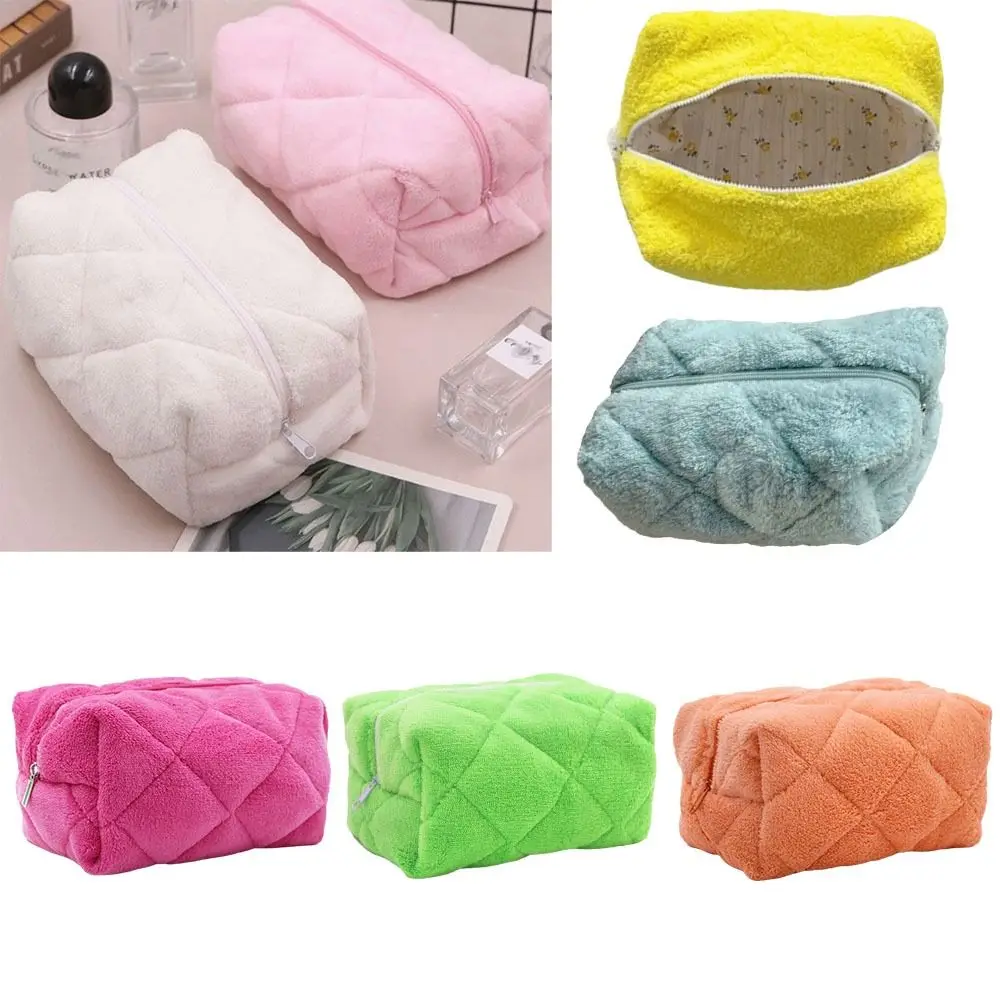 Fashion Large Capacity Cosmetic Bag Pure Color Portable Design Toiletry Bag Plush Material Kawaii Style Makeup Bag Washbag