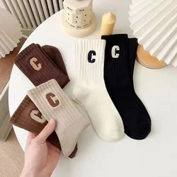 5 Pairs Women's C Letter Print Socks, Fashion Versatile Medium Tube Socks, Casual Comfortable Sports Socks For Outdoor