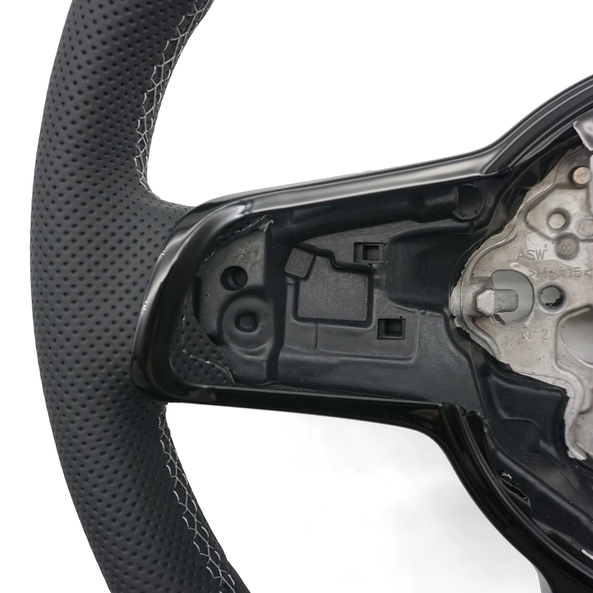 Suitable for VW Golf 7 MK7 R GTI GTS GTE GTD leather steering wheel with painted black frame and Shift Paddles, Car Accessories