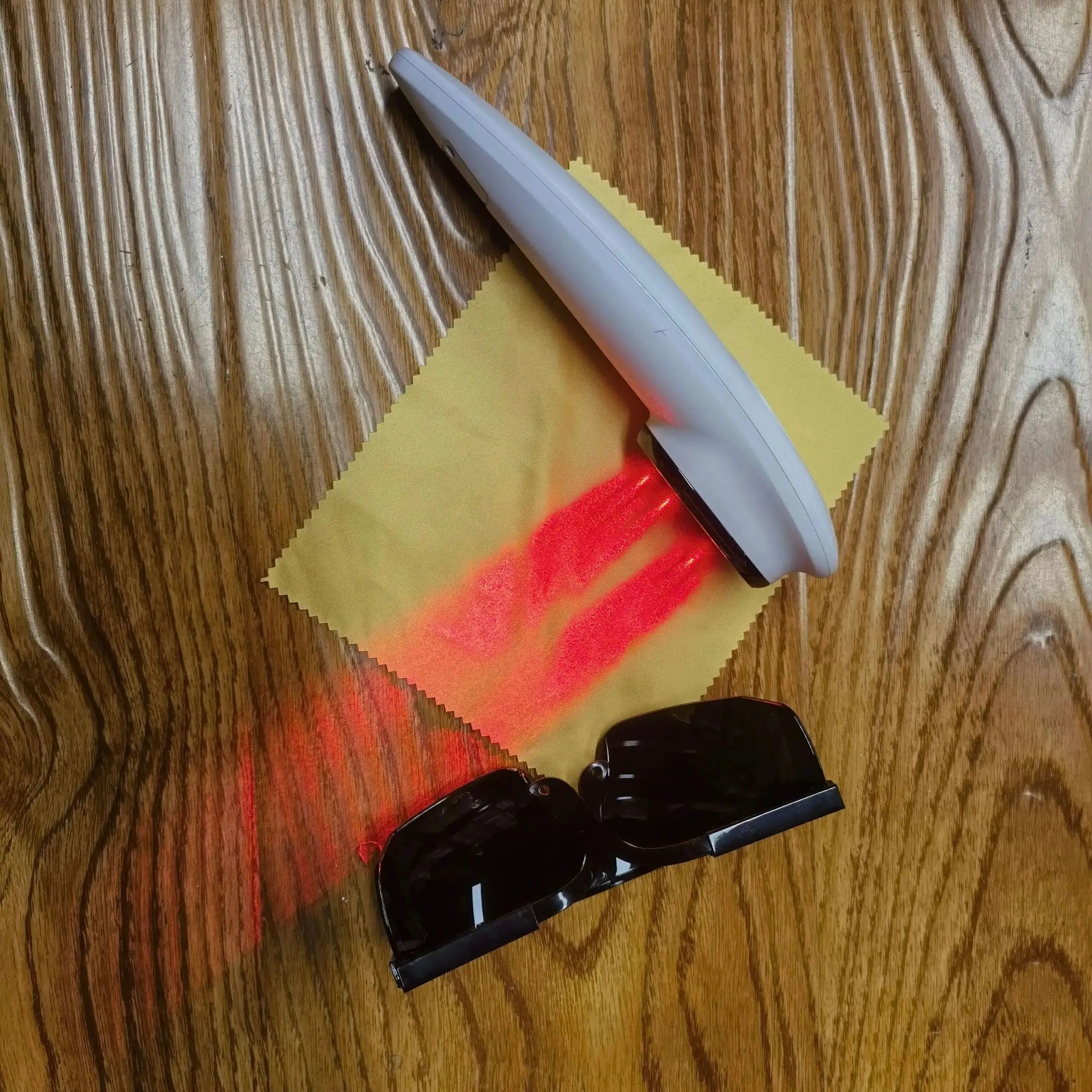 

Профессиональное устройство для холодного лазера, инфракрасная и красная световая терапия для восстановления мышц, боли в суставах, плечах, спине