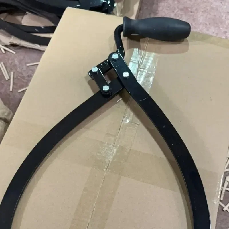 Logging clip, chopping firewood, tool firewood clip