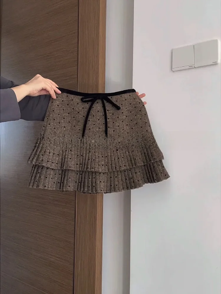 

Ретро-коричневая шерстяная юбка в горошек с сердечками, женская осенне-зимняя дизайнерская короткая плиссированная юбка с поясом-завязкой