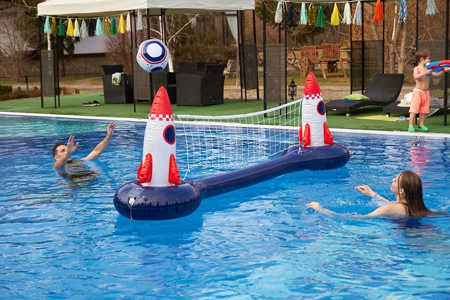 Giocattoli estivi gonfiabili per giochi d'acqua con razzo da pallavolo per piscina portatile