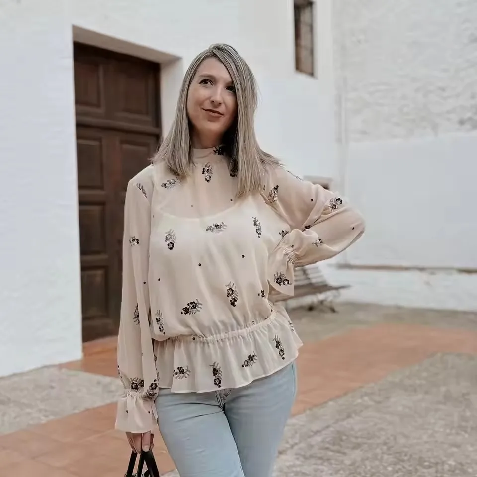 بلوزة نسائية أنيقة مزهّرة ترتر بأكمام طويلة قمصان فضفاضة موضة جديدة 2026 عطلة الربيع بلوزة أنيقة غير رسمية #6