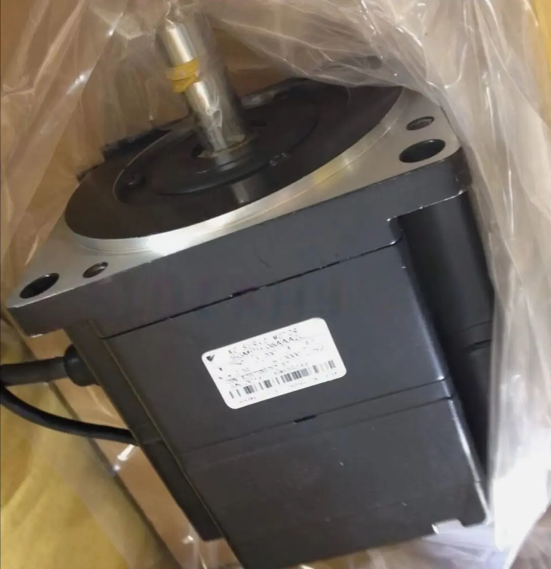 Original Genuine，SGMPH-08AAA2C Brand new Servo Motor 1-year warranty，SGMPH 08AAA2C，Fast shipping