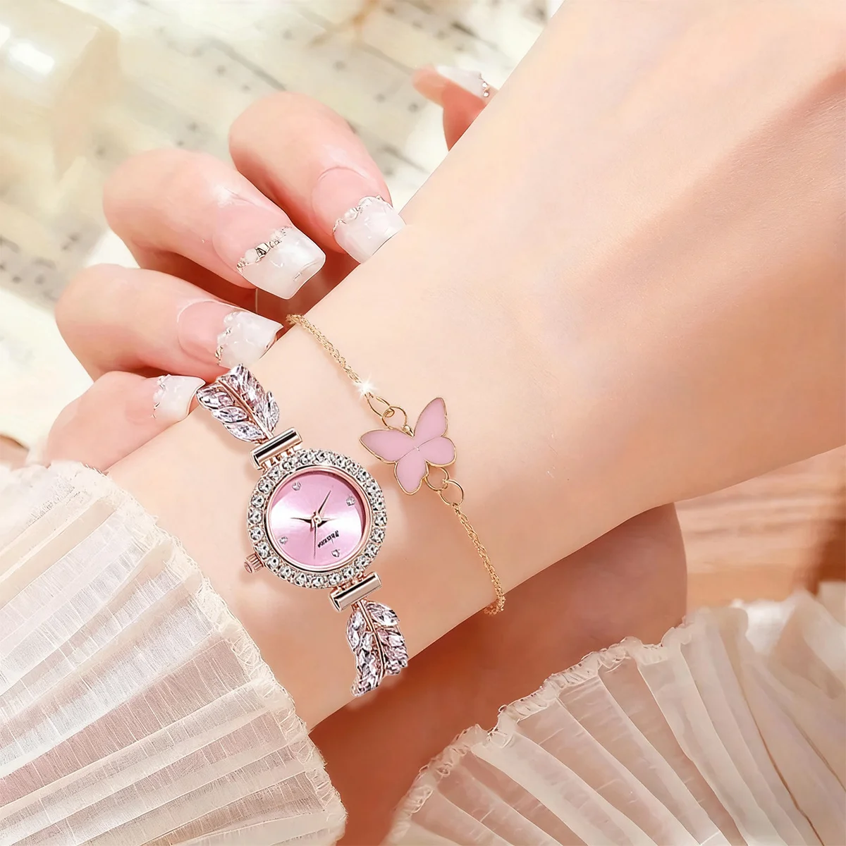 

6-piece ladies fashion exquisite quartz watch jewelry set-suitable for daily wear, Valentine's Day, birthday gift.