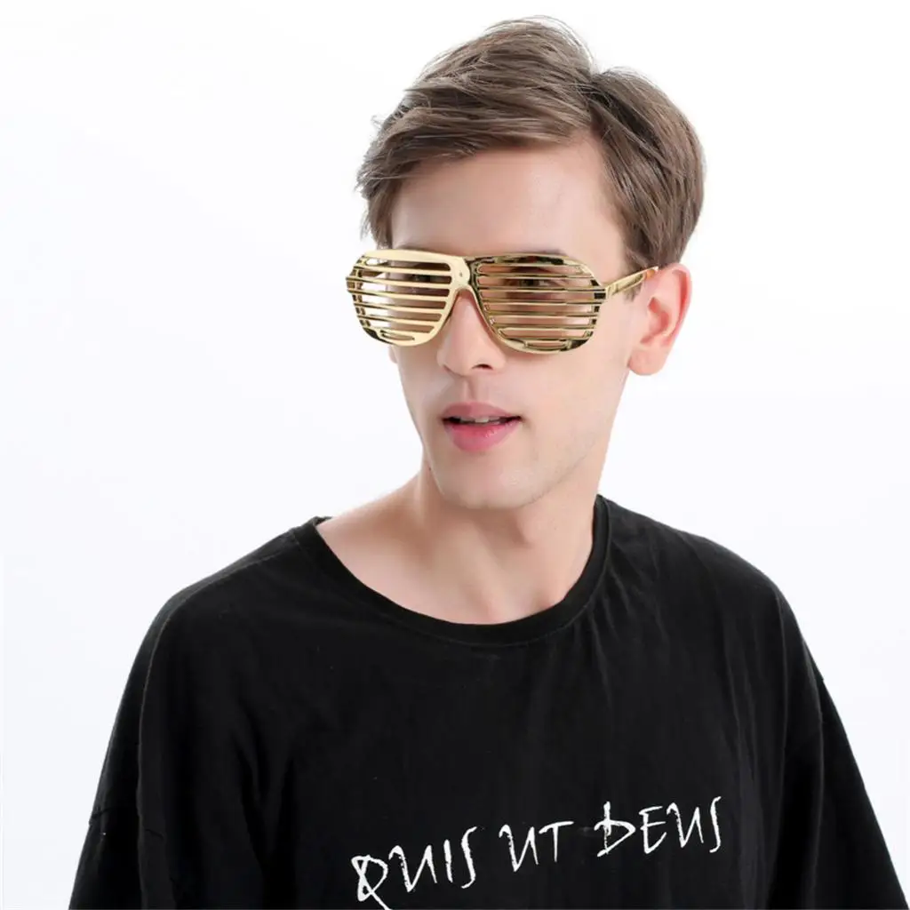 แว่นกันแดดพลาสติกสีทองแบบใหม่ แว่นตาแฟนซีสำหรับงานปาร์ตี้ ถ่ายรูป พร็อพปาร์ตี้