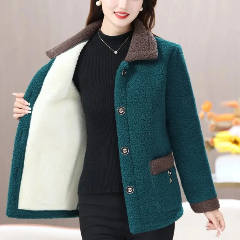 Female Large Size 5XL Flip Collar Outwear Autumn Winter Women Imitation lamb Wool Coat Lady Loose Fitting Granular Velvet Jacket