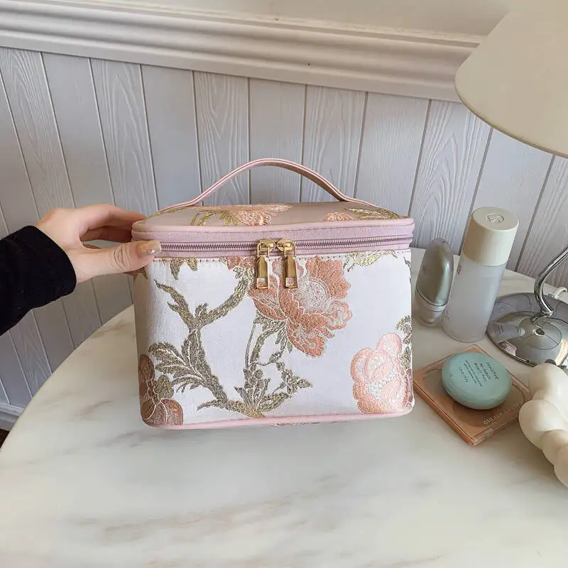 New Makeup Garden Pattern Handle Multiple Compartments Travel Skincare Toiletries Storage Retro Fashion Bag Storage Organizerbag