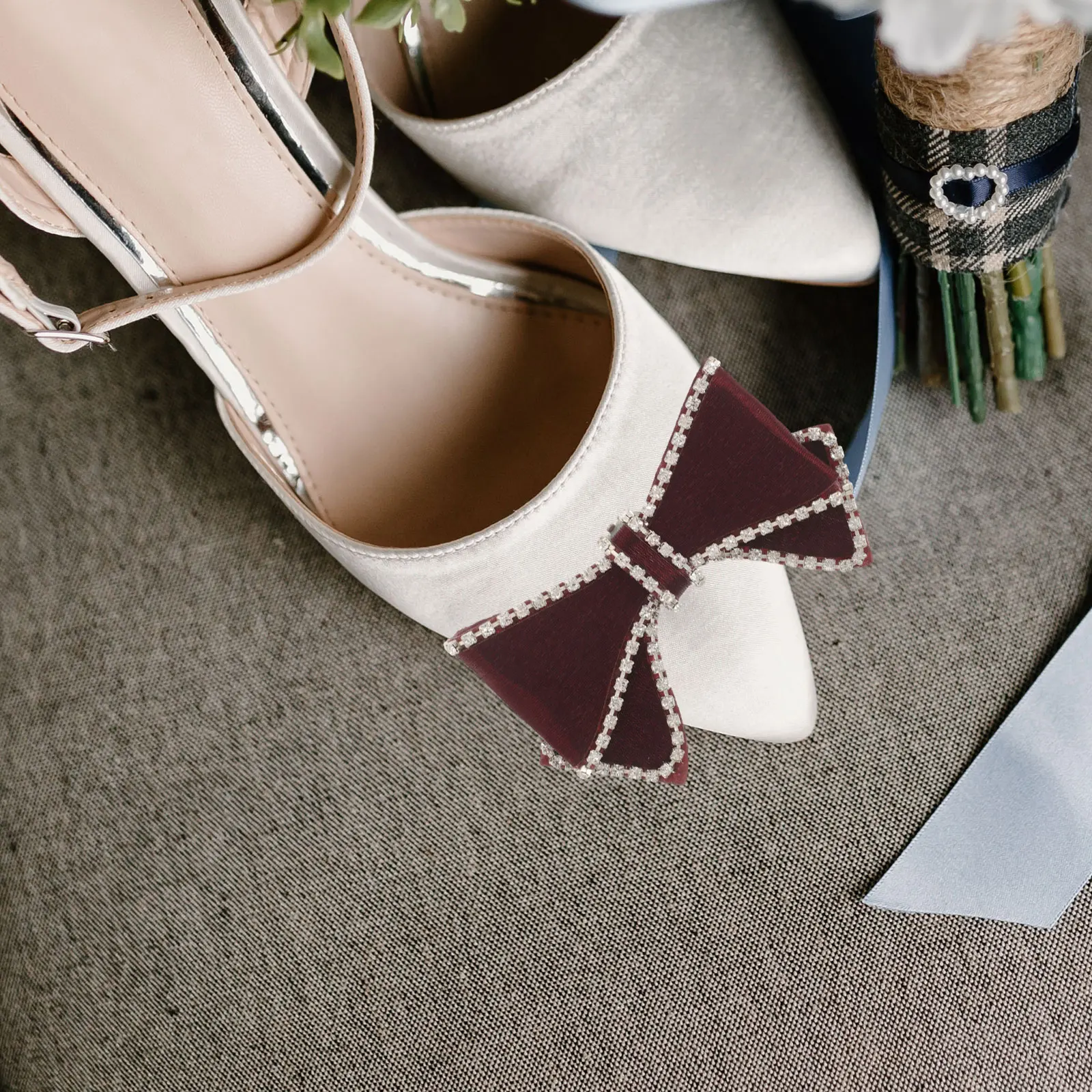 

1Pair Rhinestone Bowknot Shoe Clips Removable Fabric Buckle Bridal Wedding High Heel Shoe Accessories Elegant Charms