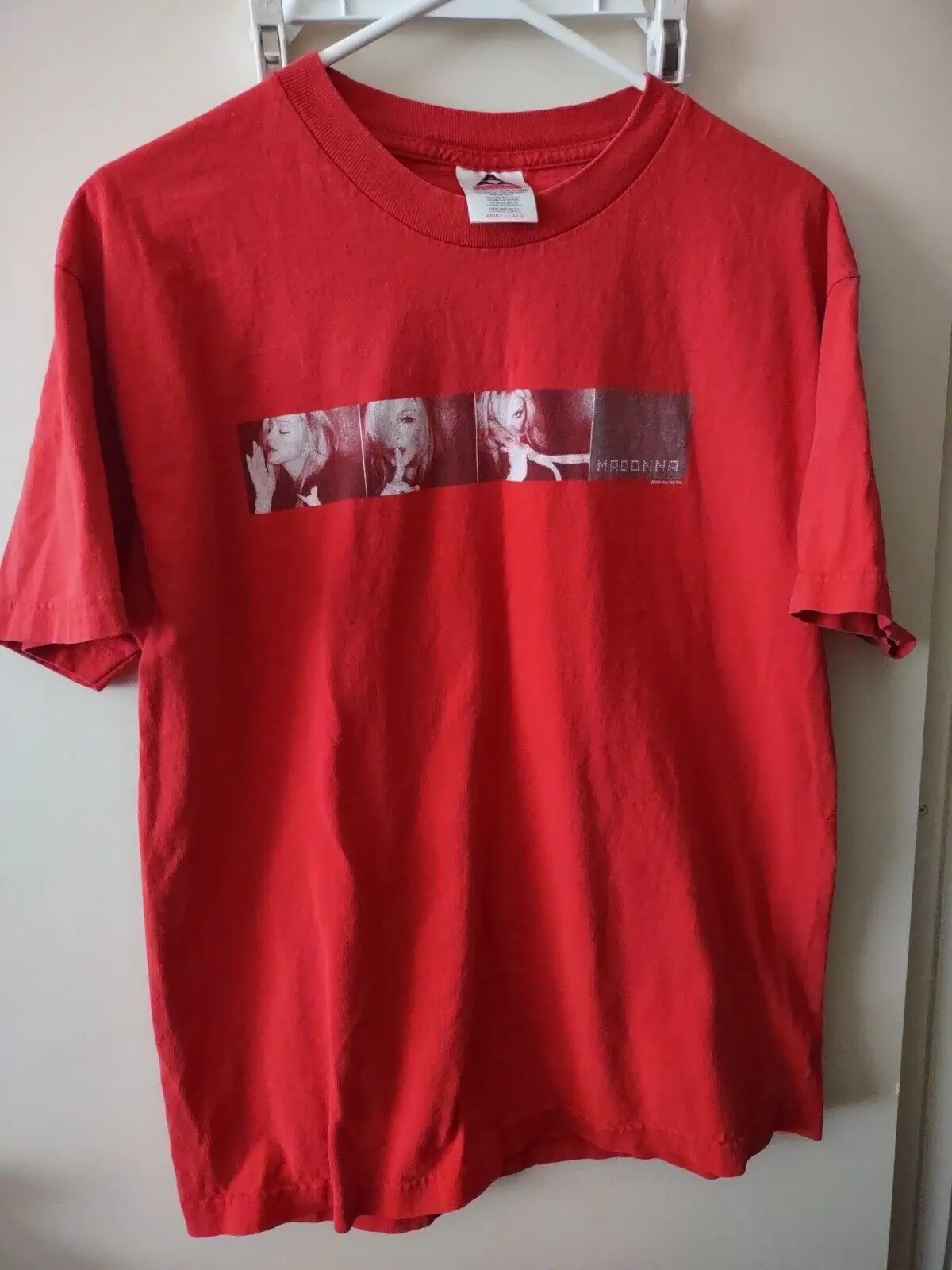 

Vintage 2001 Madonna Concert Tour Tshirt Size Large