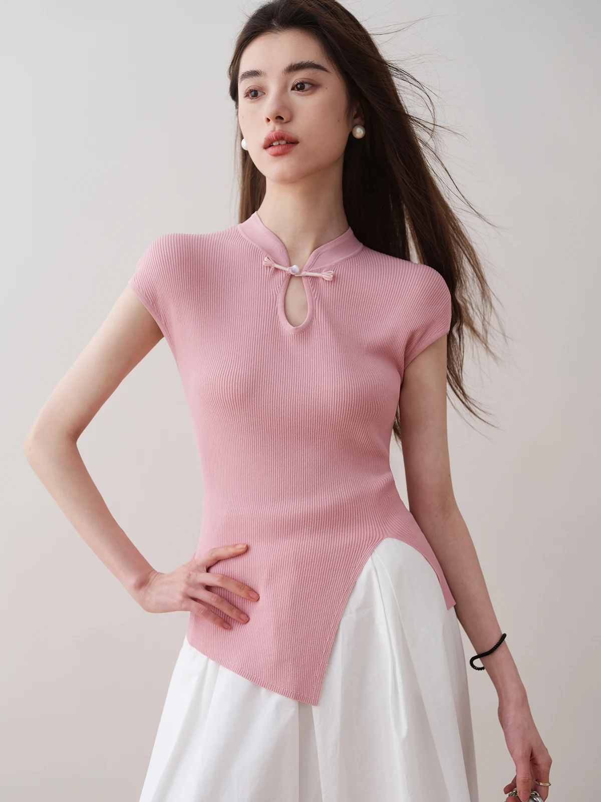 

Женская футболка с эффектом похудения, трикотажная, с воротником-стойкой, летняя новинка, однотонная, с пуговицами, стандартный крой