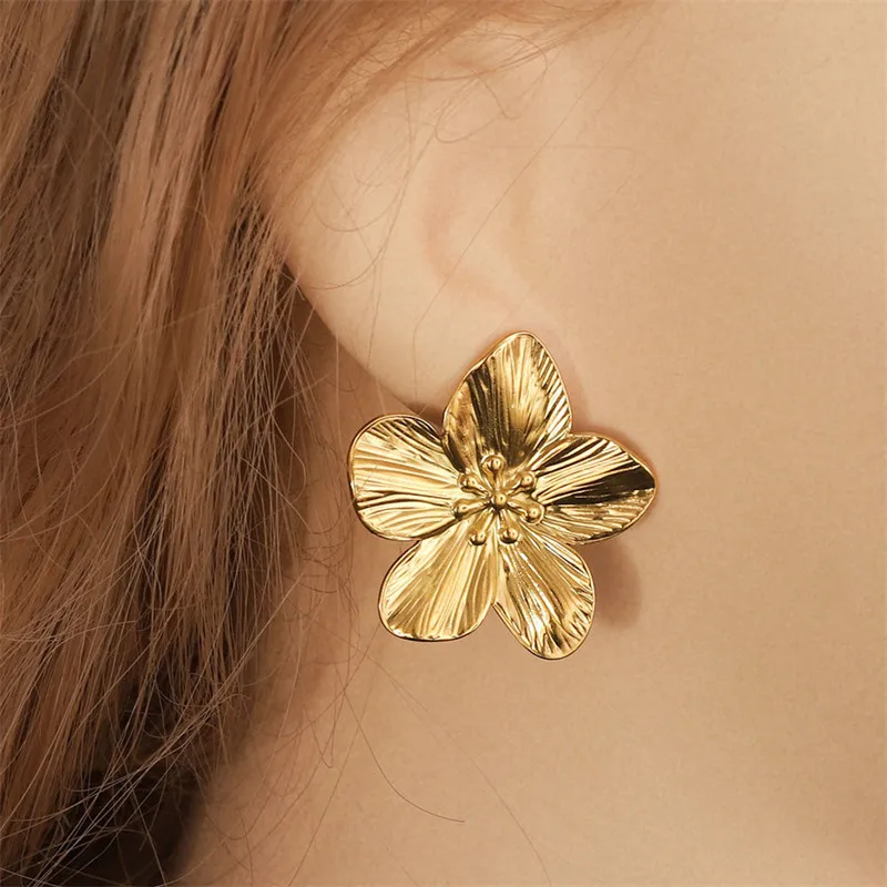 Hypoallergenic Stylish Vintage Flower Stud Earrings Premium Vintage Gold Plated Stainless Steel For Women Party сережки женск