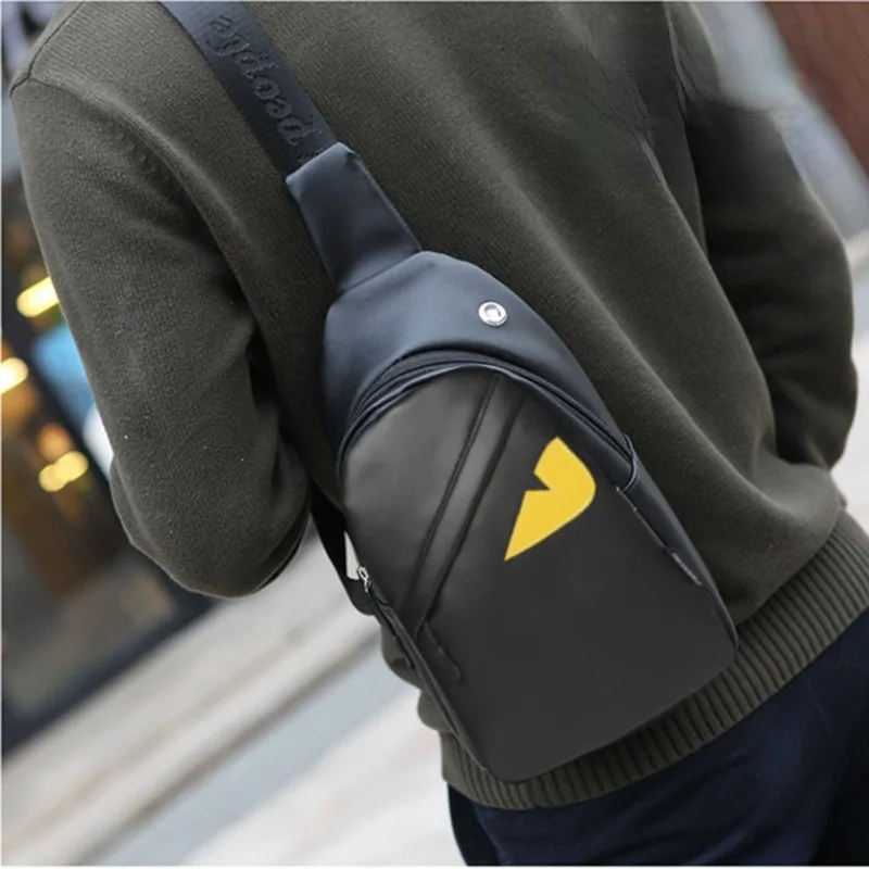 Fashion Men PU Leather Chest Bag Outdoor Leisure Sports Mobile Phone Wallet Organizer Messenger Bag with Headset Hole