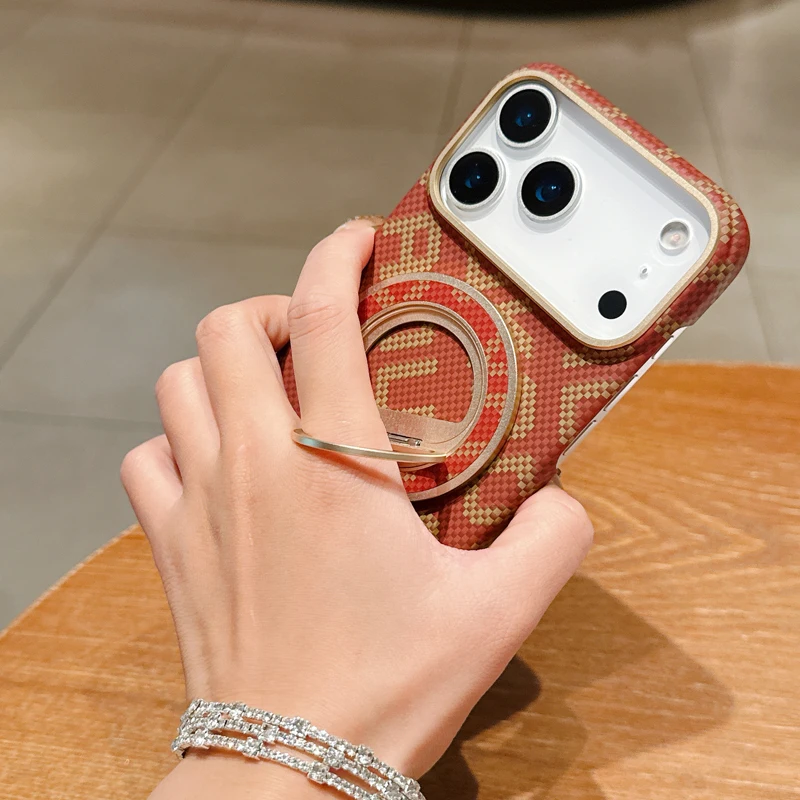 Voor iPhone 17 16 15 Pro Max Case Luxe Koolstofvezel Textuur Magnetische Harde PC Legering Lens + Ring Stand Achterkant voor iPhone 17