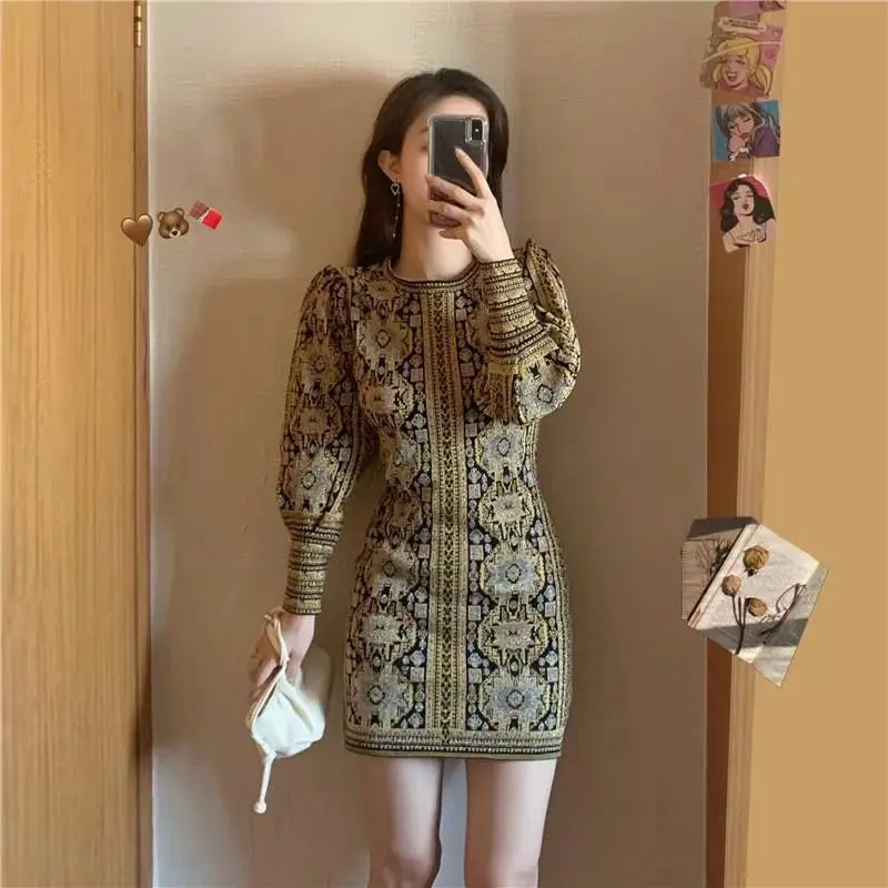 

Высококачественная французская юбка, осень 2023, новый стиль, ретро-стиль, нижняя часть талии, внутреннее трикотажное платье