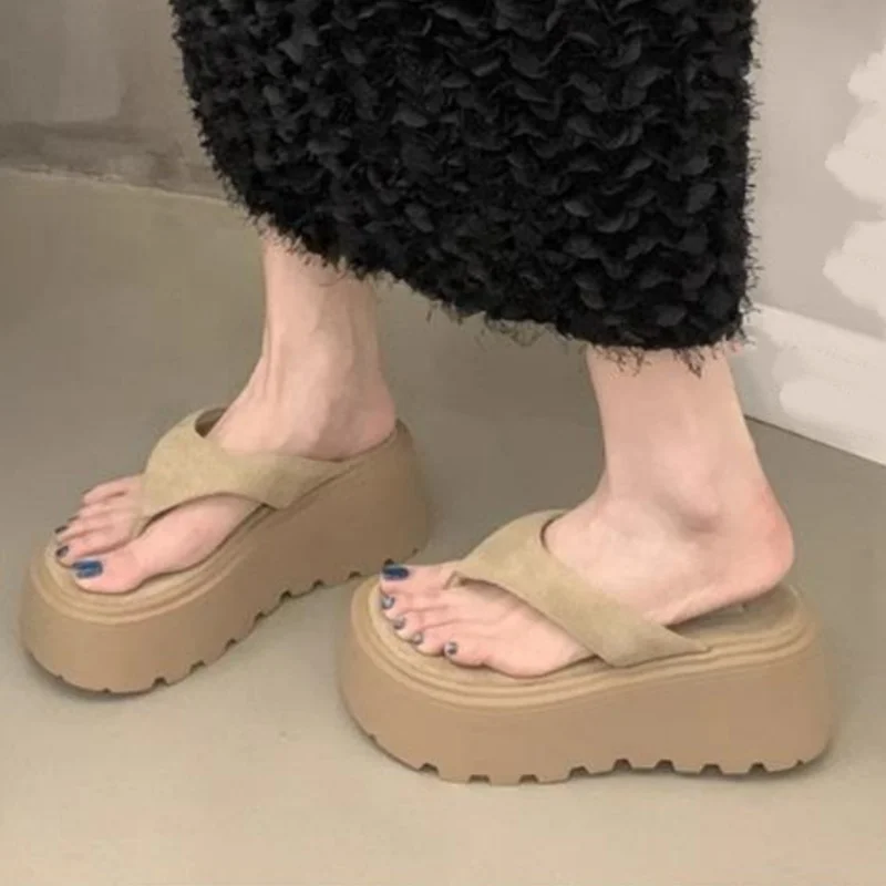 Modische neue elegante und sexy Freizeit-Strand-Flip-Flops – Sommer-Bestseller: Bequeme runde Zehenpartie, dicke Sohle – Detail 5
