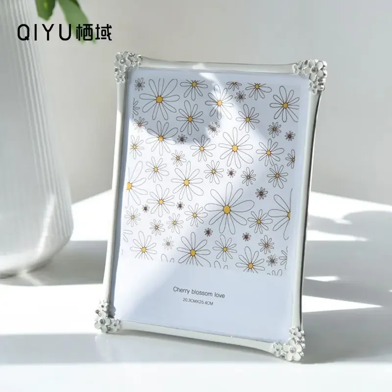 Creative and exquisite photo frame with high-end cherry blossom white diamond inlay 6 inches 7 inches 10 inches afternoon tea