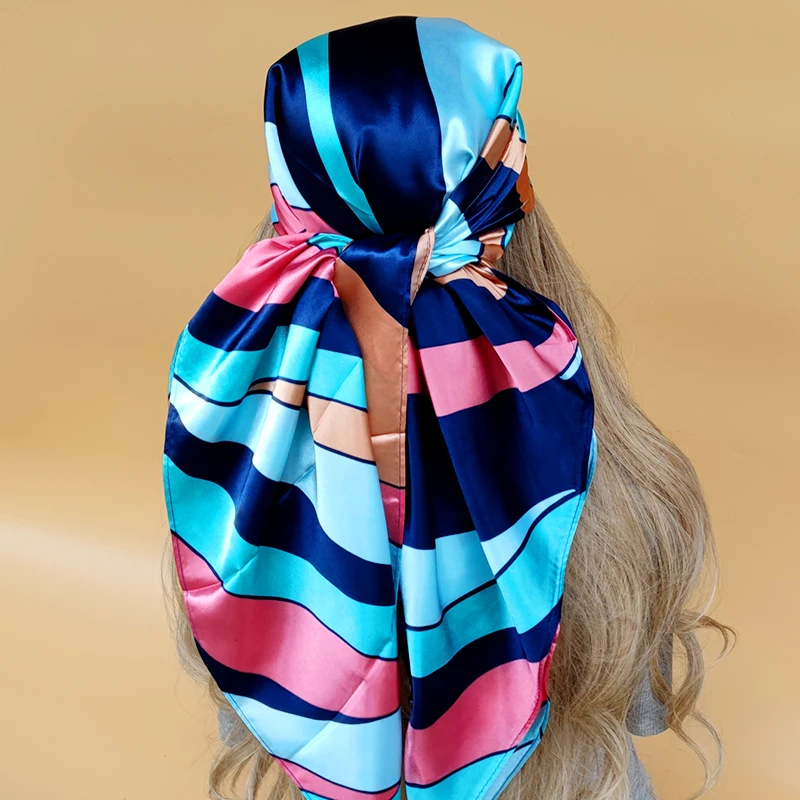 2023 New Model Beach Shawls Popular 90X90CM Square Silk Hijab The Four Seasons Women Headscarf Fashion Design Sunscreen Scarves