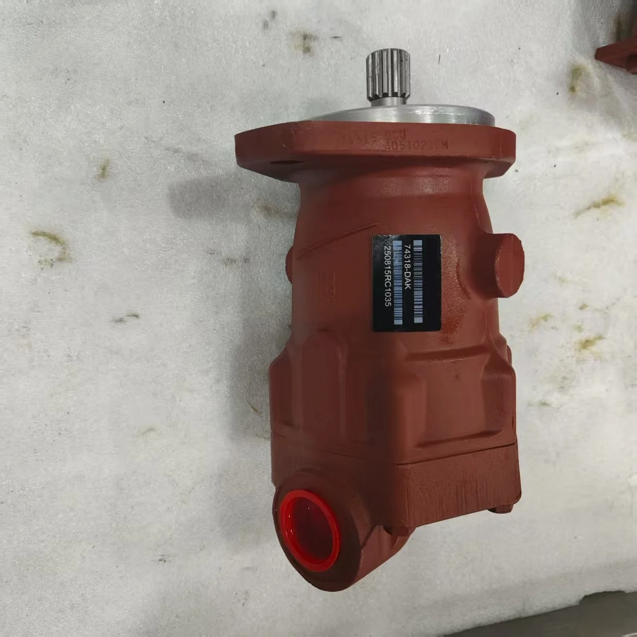 المحرك الهيدروليكي 74318-DAK محرك المدار الهيدروليكي 74318-DAK #2