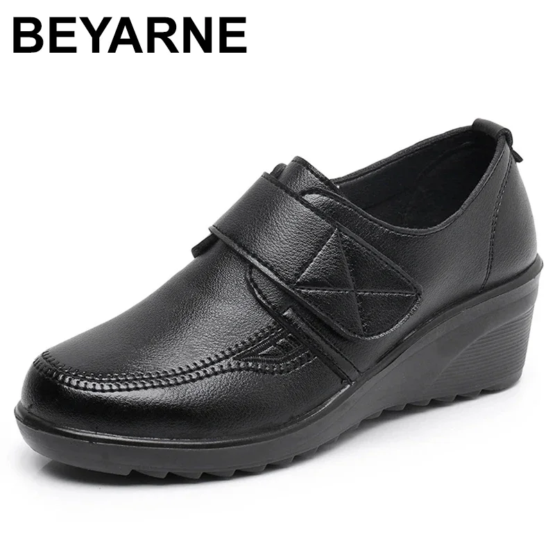 Spring Autumn New Women\'s Single Shoes Wedges Soft Sole Comfortable Large Size Mother\'s Leather High Heels Shoes