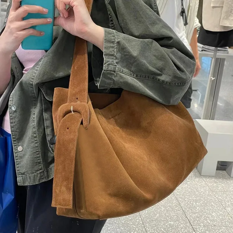 Casual Large Capacity Korea Simple Bucket Frosting Solid All-match Shoulder Bag Female Elegant Literary Commuter Single-Shoulder