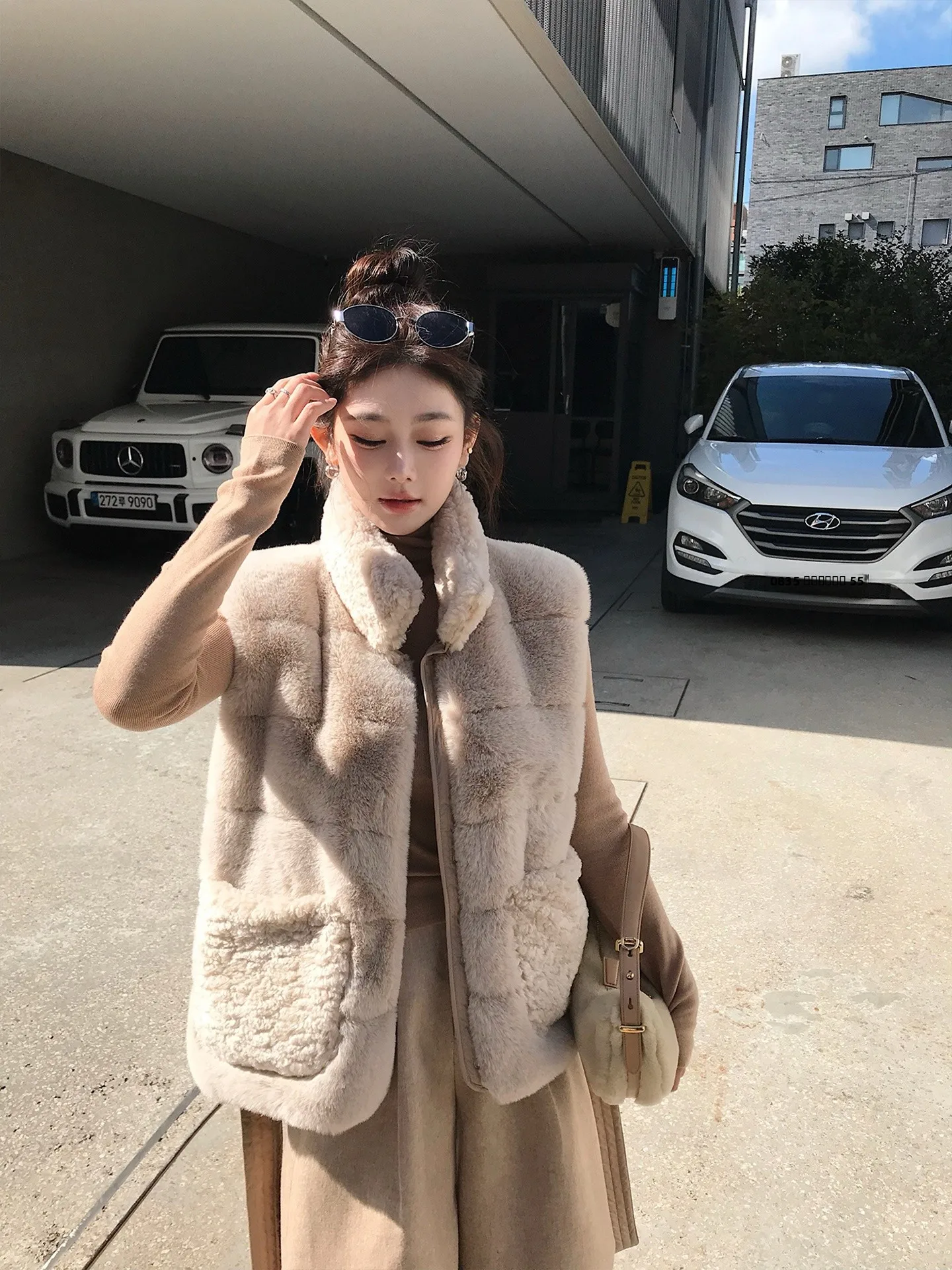 

Plump Teddy Sle Du down Vest High Collar Faionable Quilted Jaet Eco-Friendly Rabbit Fur 90 White Du down Filling