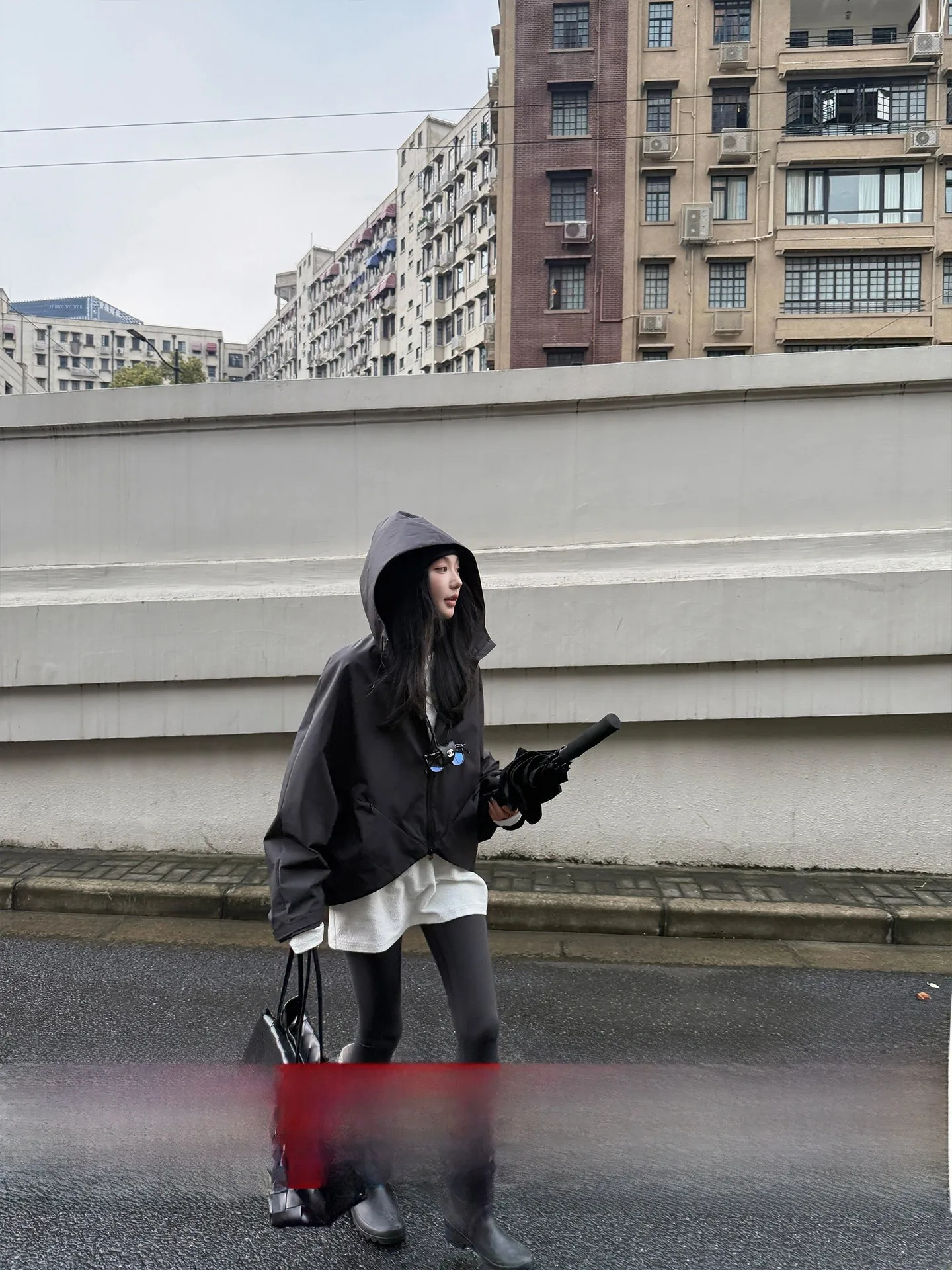 

Женская куртка с капюшоном: модный дизайн, повседневная свободная верхняя одежда, осенняя новинка, ветровка для города, короткое пальто на молнии