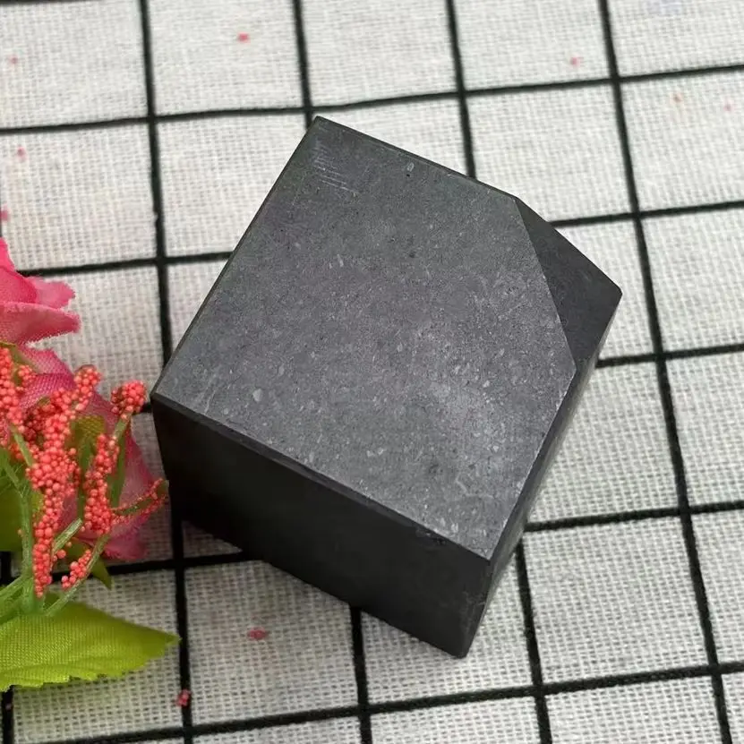 1pc-cubo-de-shungite-preto-cristal-natural-bloco-de-pe-ornamentos-schungite-pedras-energia-para-meditacao-yoga-bruxa-casa-fengshui