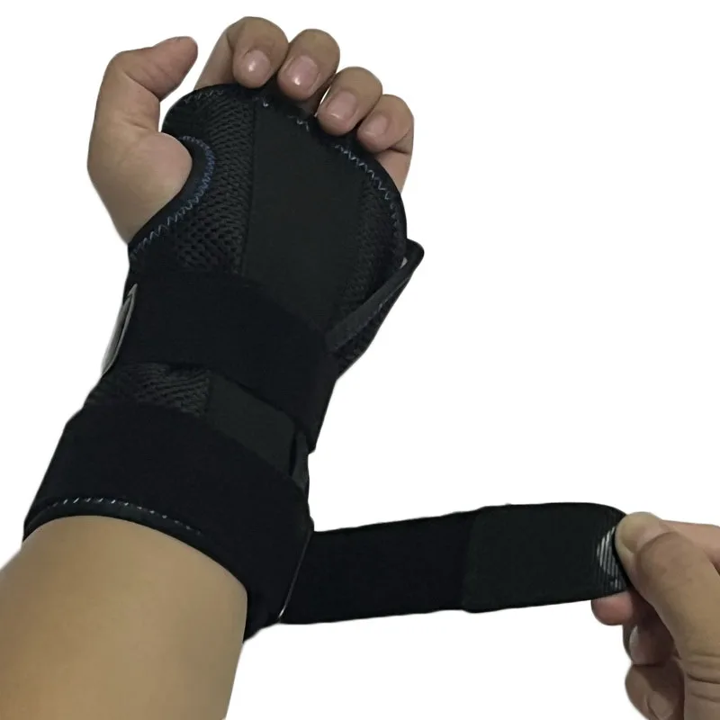 1Pcs Wrist Brace for Carpal Tunnel Sprain Adjustable Pressure Winding Wrist Support Splint Metal Support Hand Brace Protector