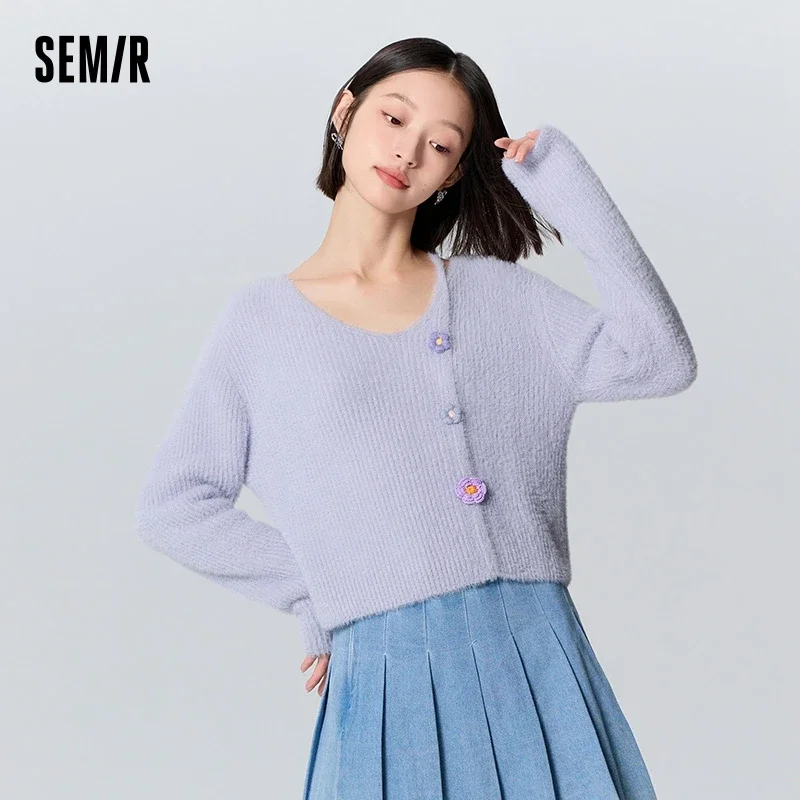 

Semir Sweater Women Short Flower 2023 Winter New Sweet V-Neck Sweater