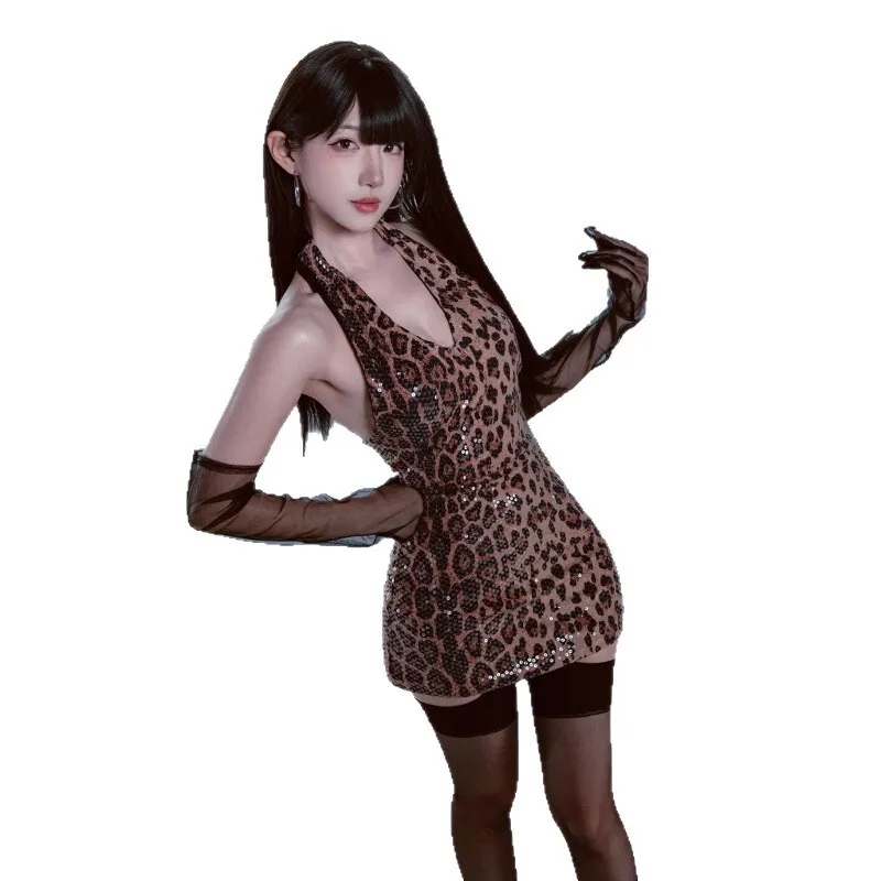 

Sexy Sleeveless Halter Neck Leopard Print Sequin Deep V-neck Backless Bodycon Dress Pure Desire Charming Dress Elegant 90RY