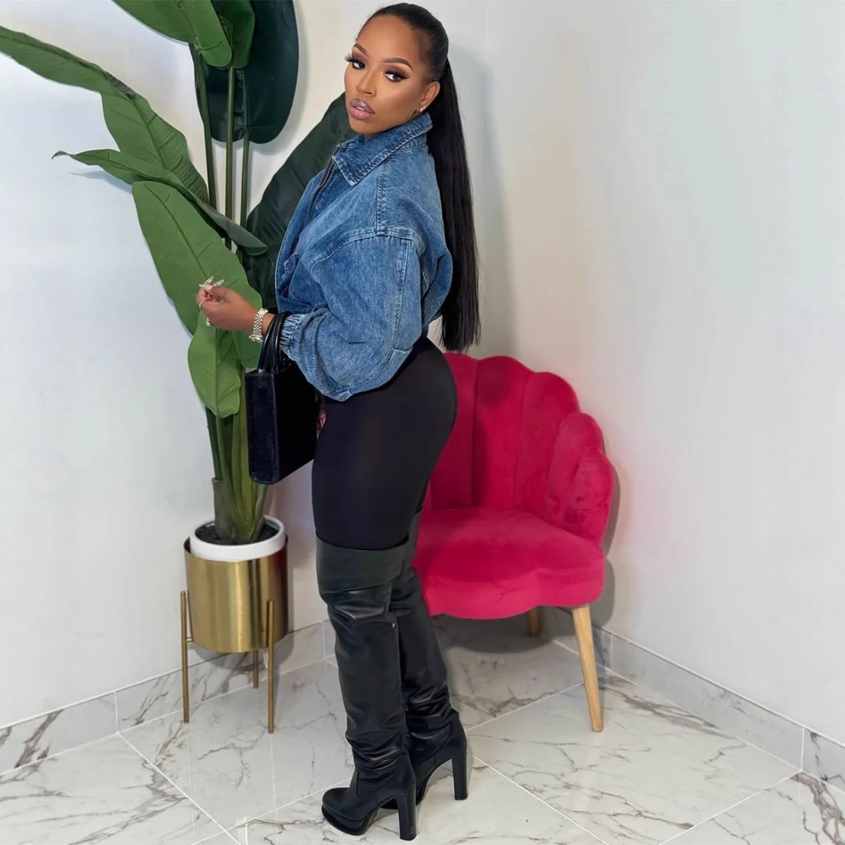 Women's Washed Denim Jacket New Style Lapel Drawstring Long Sleeved Short Zipper Jacket for Casual Wear