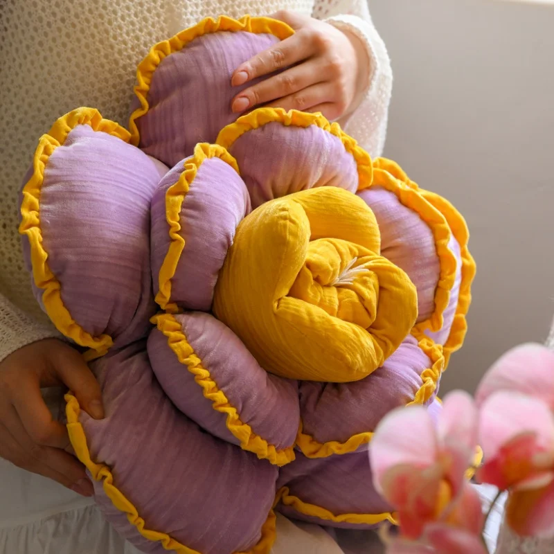 Purple Flower Pillows Joyful Luxury Cushion Flower Sharp Decorative Pillow For Sofa Bedding Holiday Gift Home Decorations