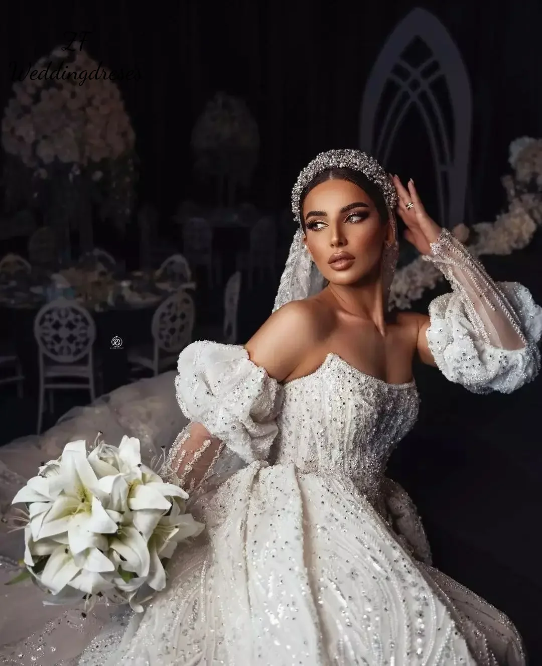 فساتين زفاف فاخرة مخصصة بأكمام طويلة ترتر دانتيل زينة الماس الخرز زي العرائس Vestina De Novia