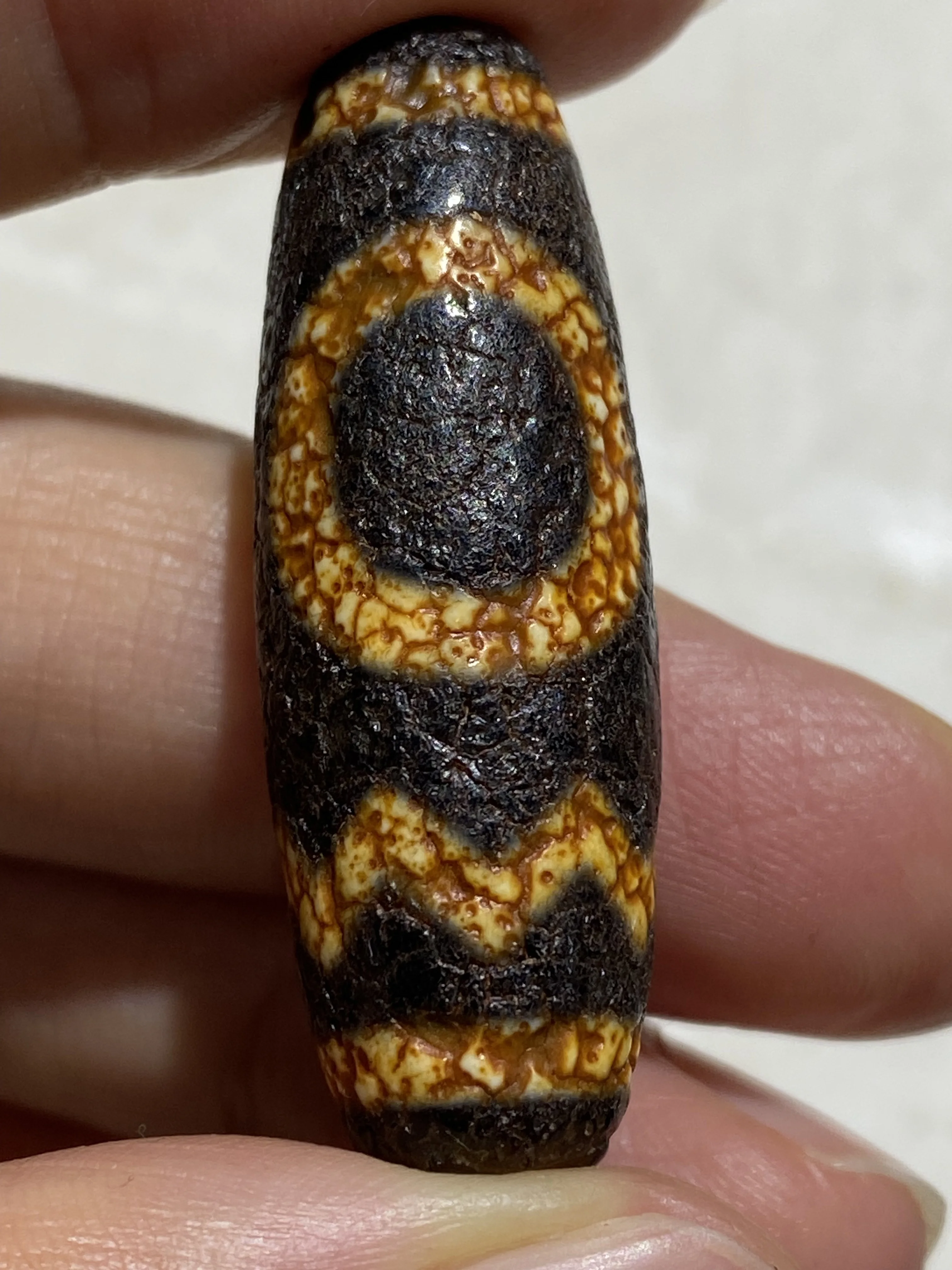 

Magic Energy Tibetan Oily Old Agate Ivory Color Etched Full Dragon Vein Xizenghuaizhu Mercy Dzi Bead Pendant Timestown 5A