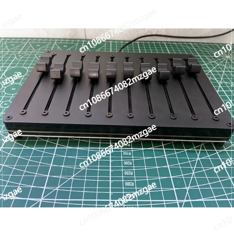 10 Faders can customize CC information, USB interface, music hosting software, and MIDI controller