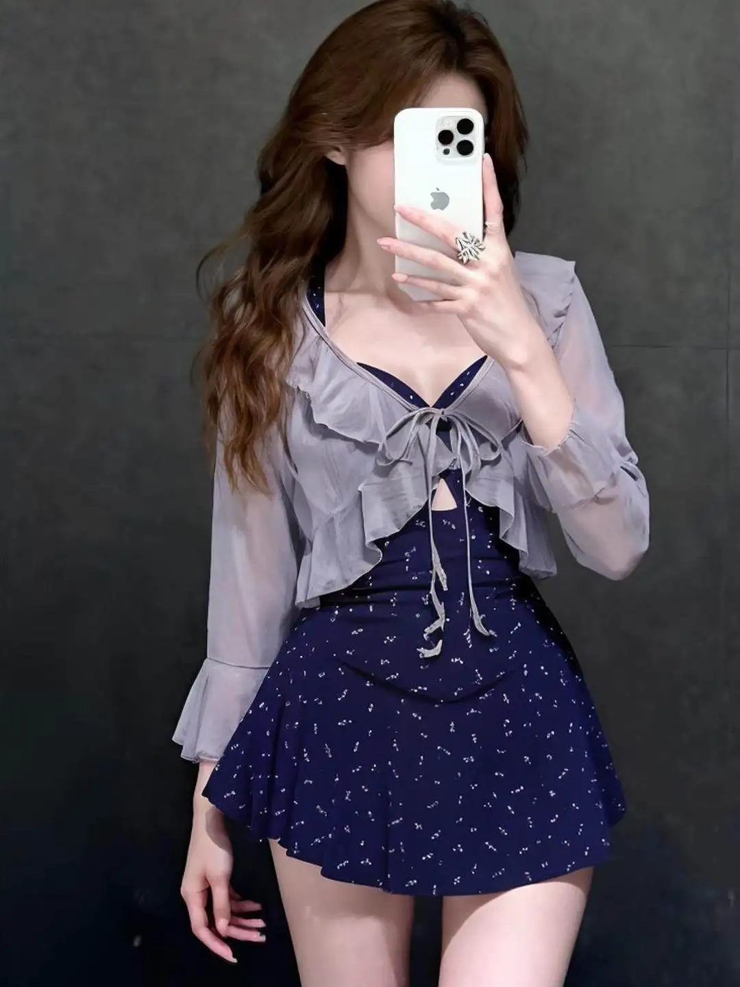 

Новый женский слитный купальник 2026 года с длинным рукавом, термокомфортный, с цветочным принтом, корректирующий фигуру, консервативный, эксклюзивно онлайн, повседневный