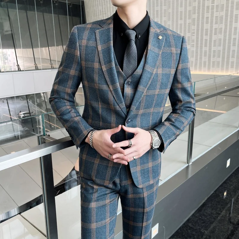 

10222 Business banquet groom suit