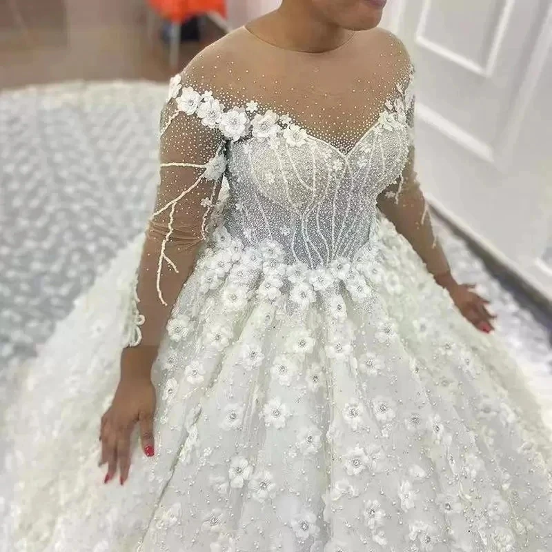 

Luxury O-Neck Shinny Beads 3D Flower Ballgown Wedding Dress Cathedral Train Full Sleeves 2024 Arabic Dubai Robe De Mariage