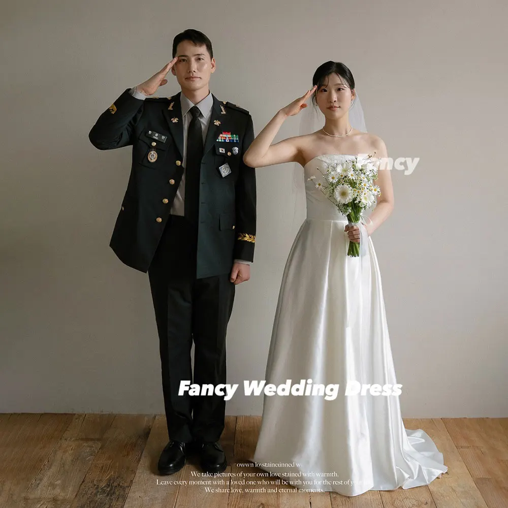 화려한 심플한 한국 웨딩 드레스 라인 부드러운 새틴 신부 가운 Strapless Back Corset 공식 행사 드레스 맞춤형