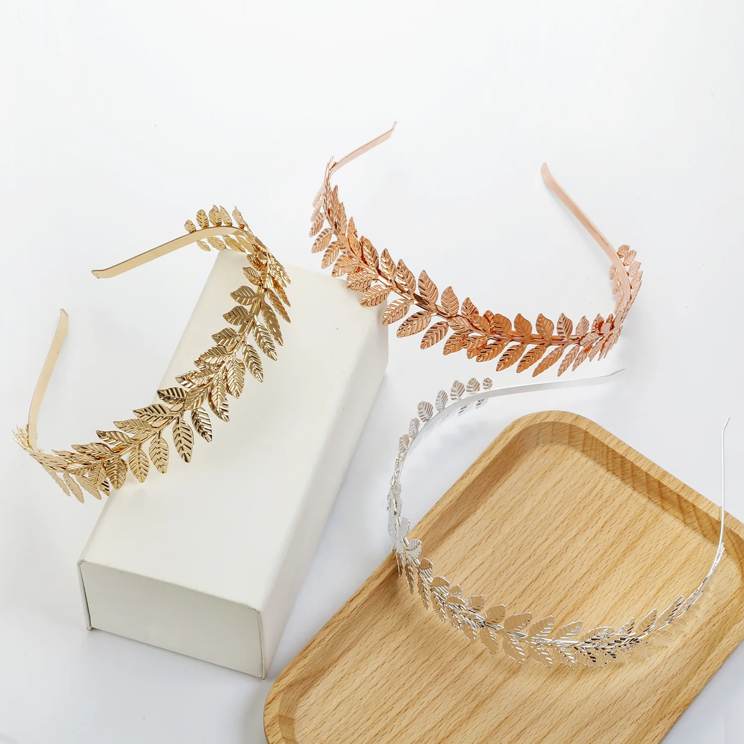 Römischer Blattzweig, zierliche Haarkrone, Tiara, griechische Göttin, Alice, Stirnband für Frauen, Kopfkleid, Boho, Braut, Braut, Hochzeitsschmuck