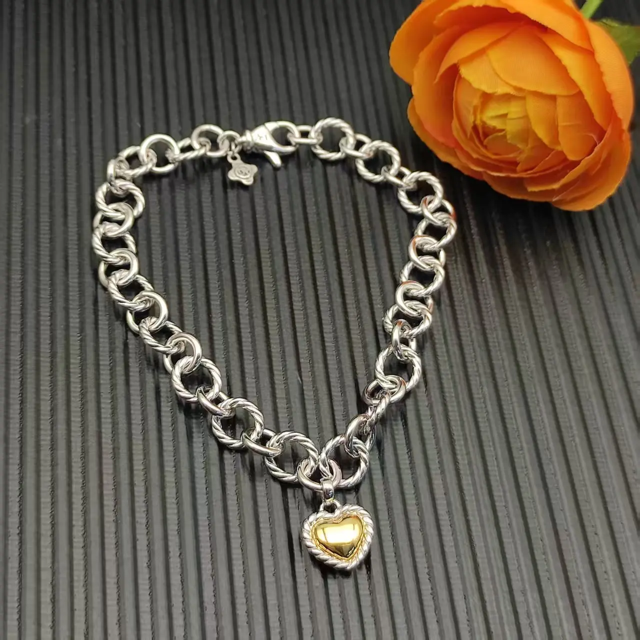 

2025 New S925 Sterling Silver 4.5mm Heart-shaped Button Bracelet Neutral Fashion Classic Personality Trend Retro Luxury Jewelry