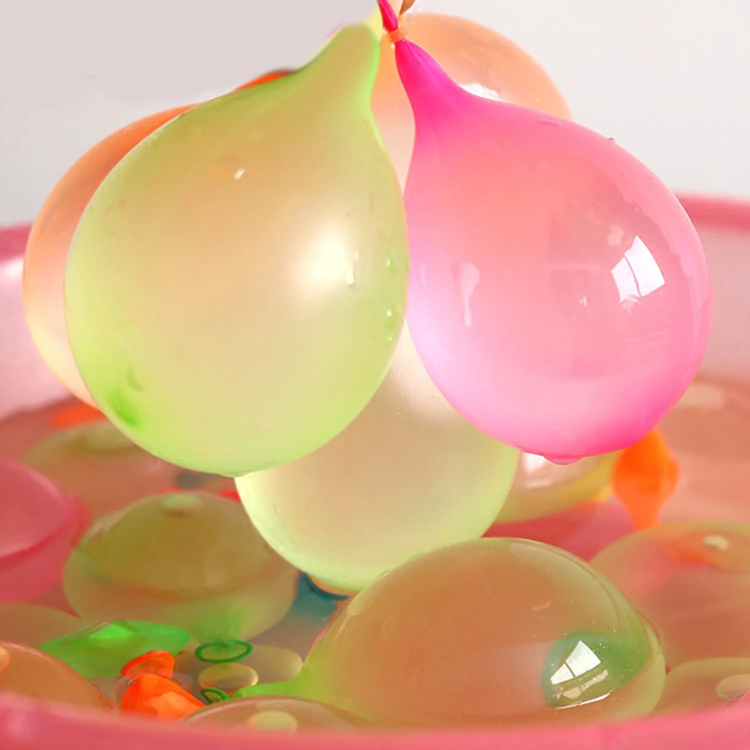 Palloncino per bombe d'acqua di ricarica per bambini 120 pezzi con elastici da 120 pezzi con 1 pezzo strumento di ricarica facile e veloce riempimento acqua giocattolo estivo da spiaggia