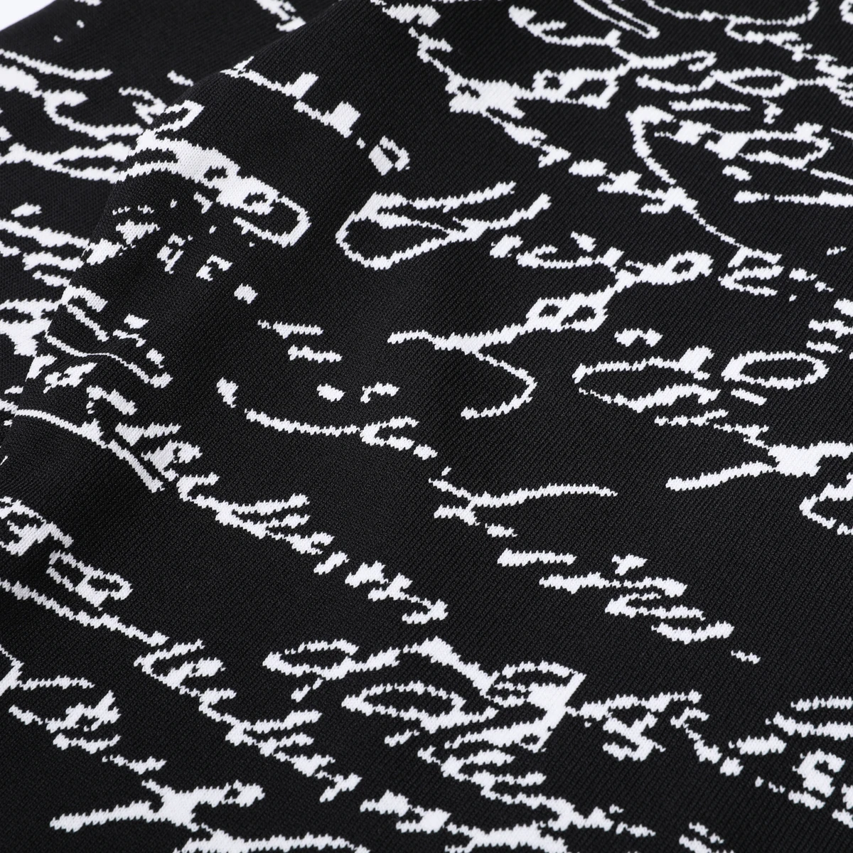 Haute qualité automne et hiver nouvelles femmes à la mode déplacements col rond à manches longues col Semi haut tricoté robe longue populaire