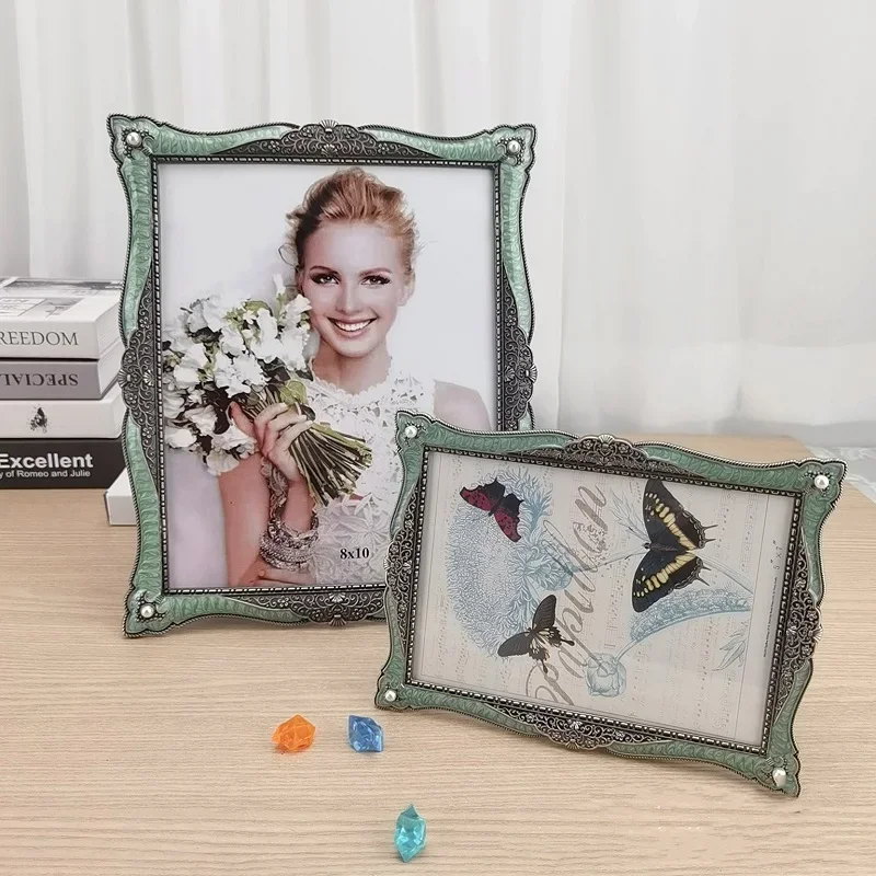 Nordic Metal Photo Frame Elegant Home Decor Picture Frame for Wedding Photos Stylish Wall Art Frame Perfect for Home Decoration