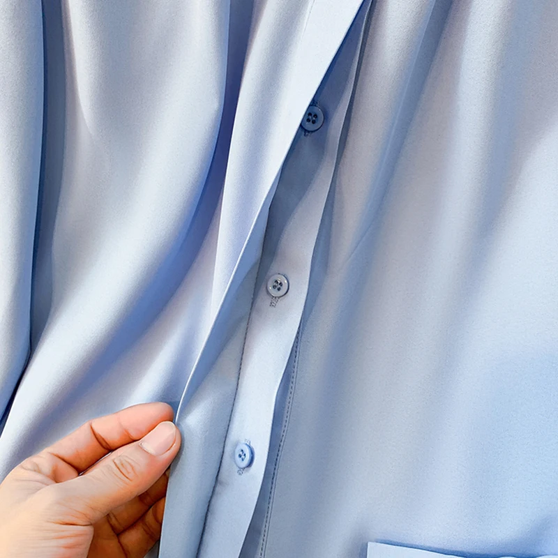 قمصان وبلوزات بمقاسات كبيرة للنساء لربيع 2025 قميص جديد بأكمام طويلة ملابس عمل مكتبية للسيدات قميص أنيق بلوزة نسائية